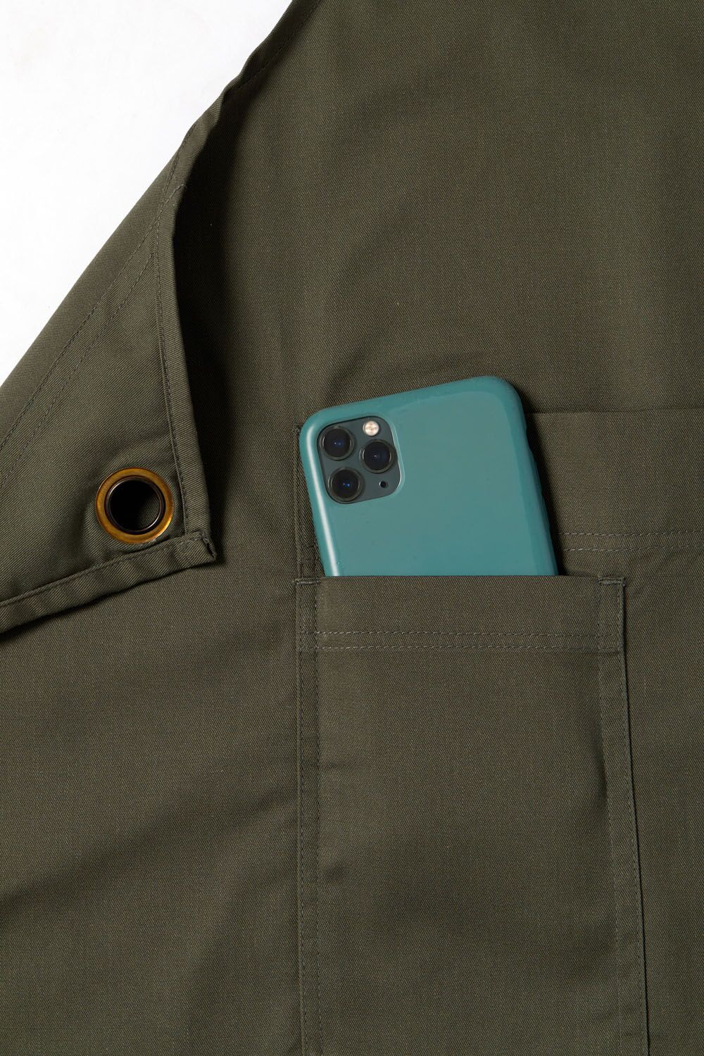 CA031-NCC-BleachBib-3784